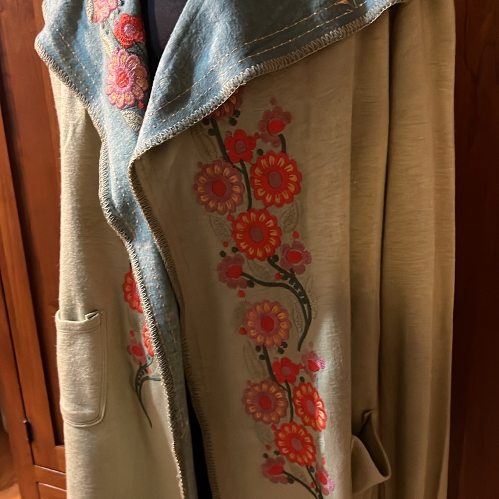 paparazzi Sage Green Hooded Embroidered Cardigan with Pink Floral Accents - Picture 5 of 11